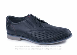 Летние классические туфли Maxus. Модель HF кожа синие с перфорацией.